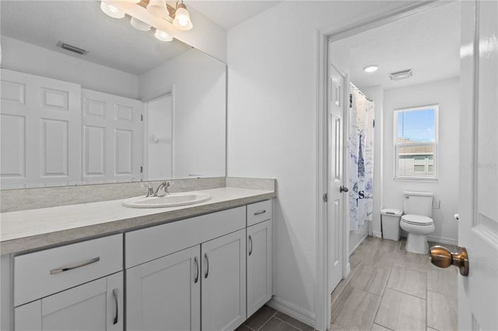 Image No.17-4 Bed Townhouse for sale