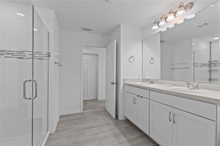 Image No.23-4 Bed Townhouse for sale