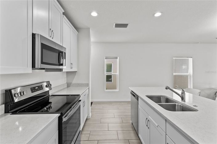 Image No.7-4 Bed Townhouse for sale