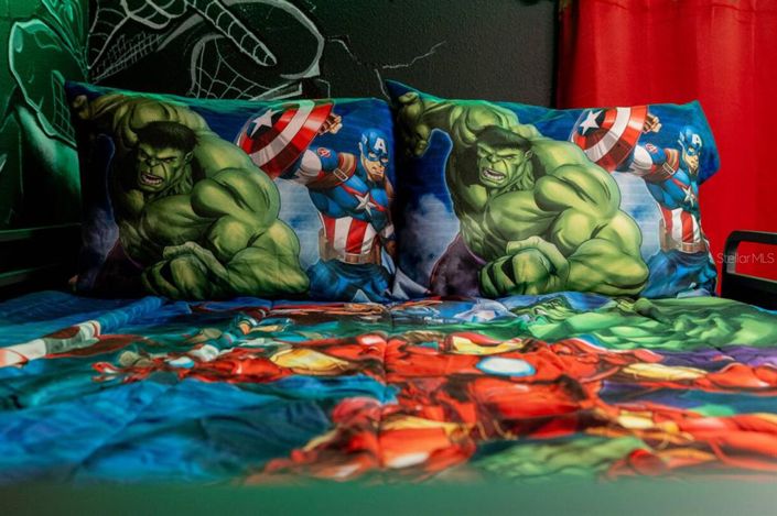 Image No.17-5 Bed Townhouse for sale