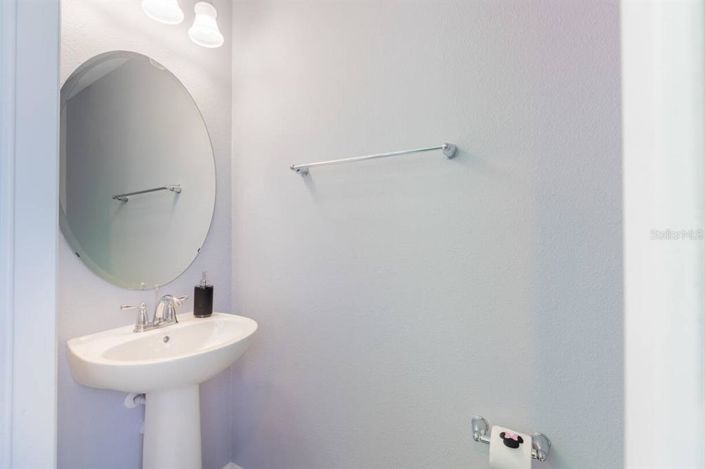 Image No.20-5 Bed Townhouse for sale