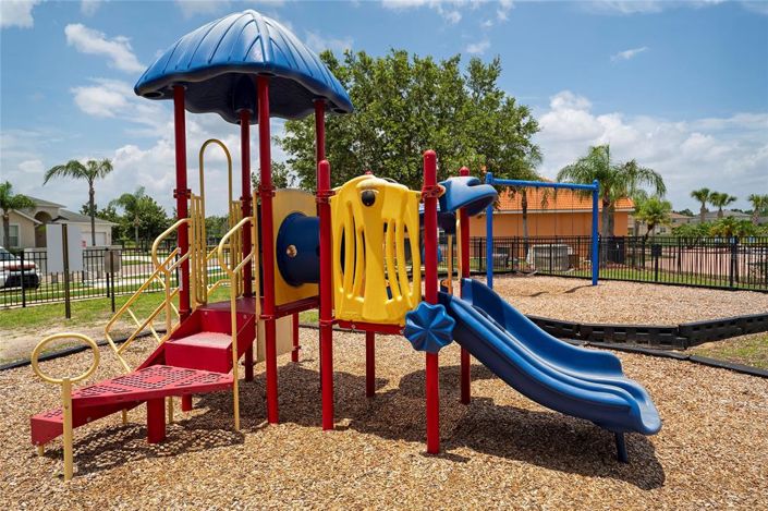 Image No.37-4 Bed Property for sale