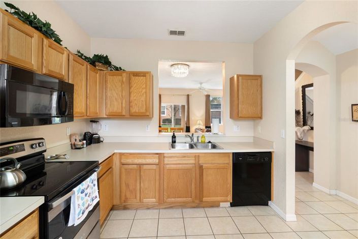 Image No.5-3 Bed Townhouse for sale