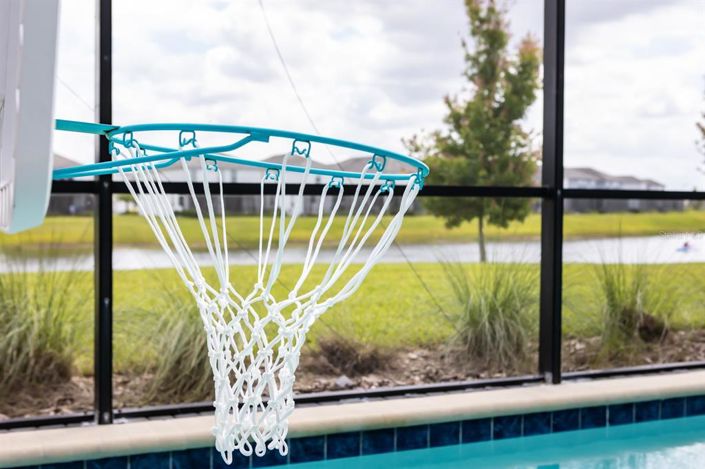 Image No.43-6 Bed Property for sale