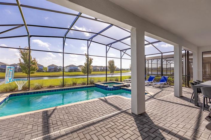 Image No.45-6 Bed Property for sale