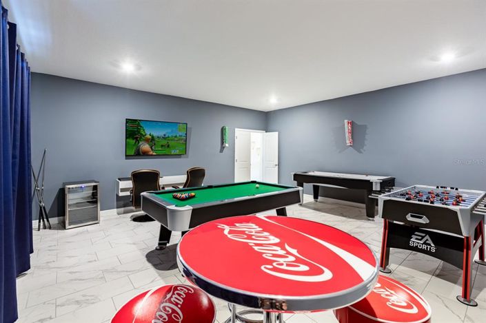 Image No.52-6 Bed Property for sale