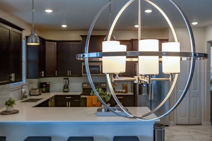 Image No.60-6 Bed Property for sale