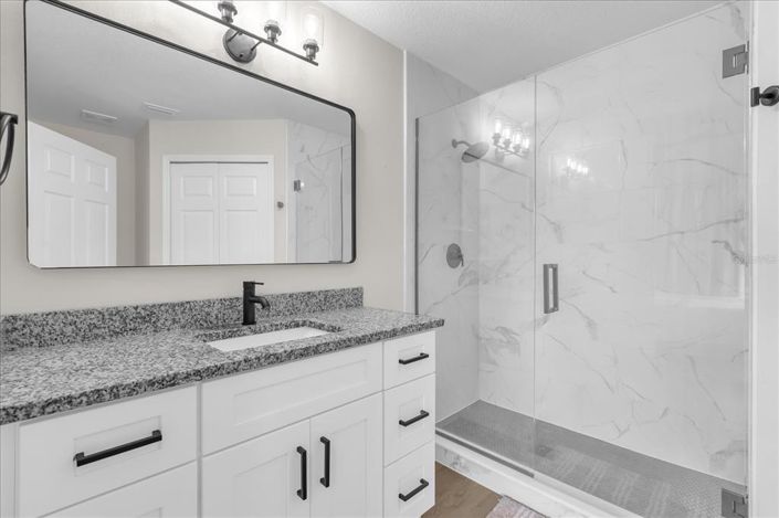 Image No.10-3 Bed Property for sale