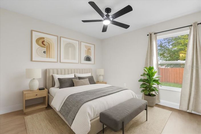 Image No.11-3 Bed Property for sale