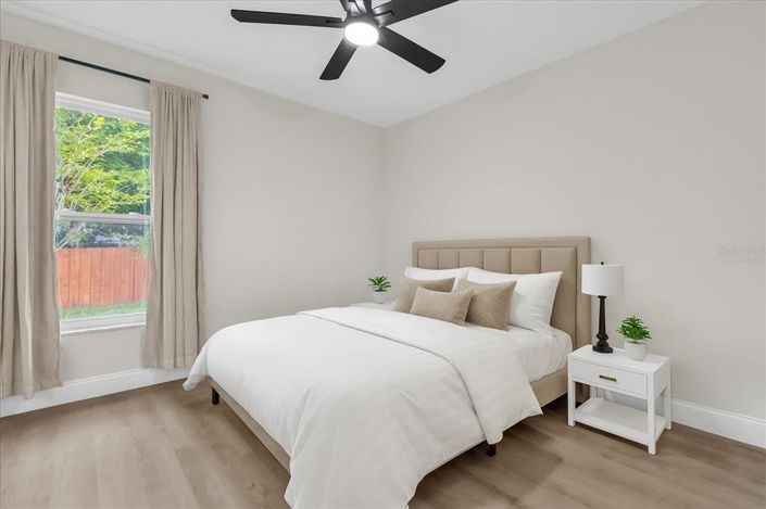 Image No.13-3 Bed Property for sale