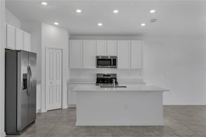 Image No.15-4 Bed Property for sale