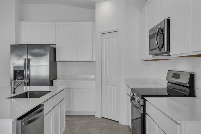 Image No.21-4 Bed Property for sale