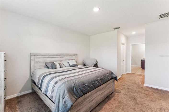 Image No.12-3 Bed Property for sale