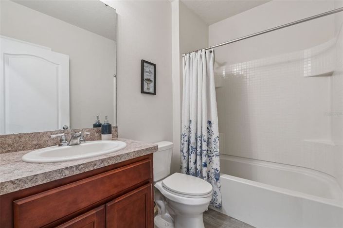 Image No.19-3 Bed Property for sale