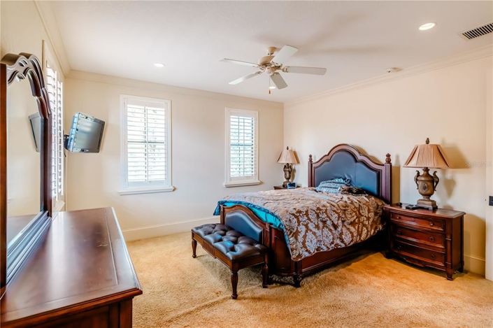 Image No.18-4 Bed Property for sale