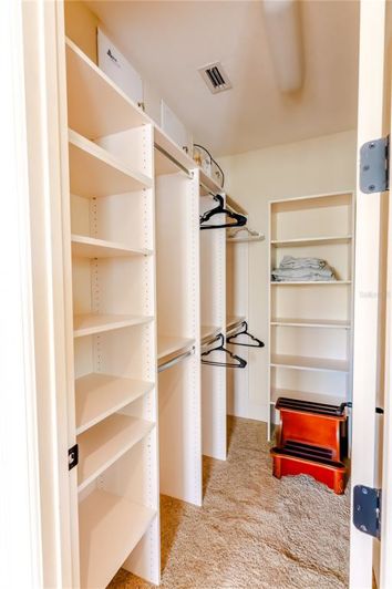 Image No.28-4 Bed Property for sale