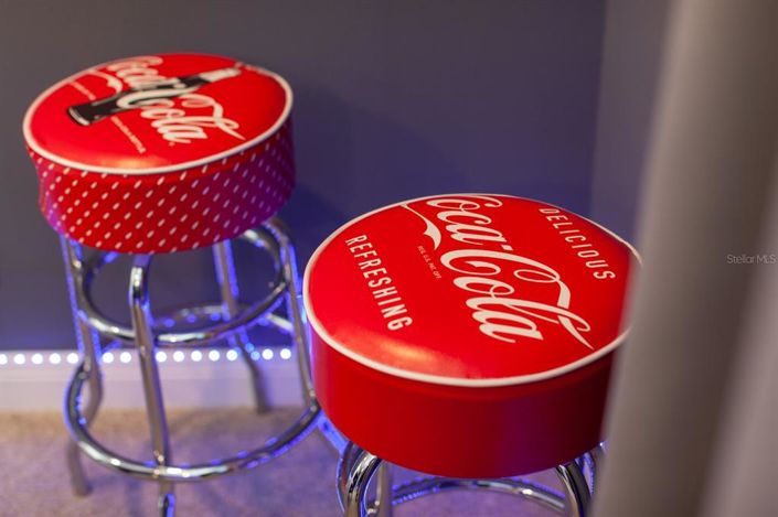 Image No.52-6 Bed Property for sale