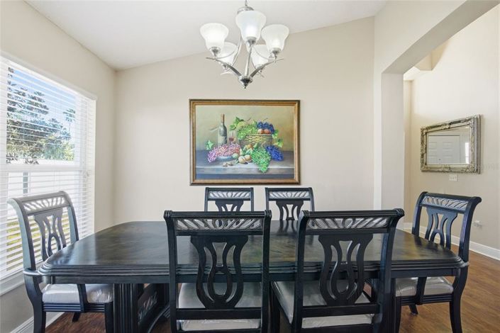 Image No.11-5 Bed Property for sale