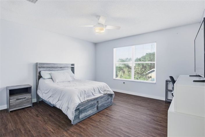 Image No.26-5 Bed Property for sale