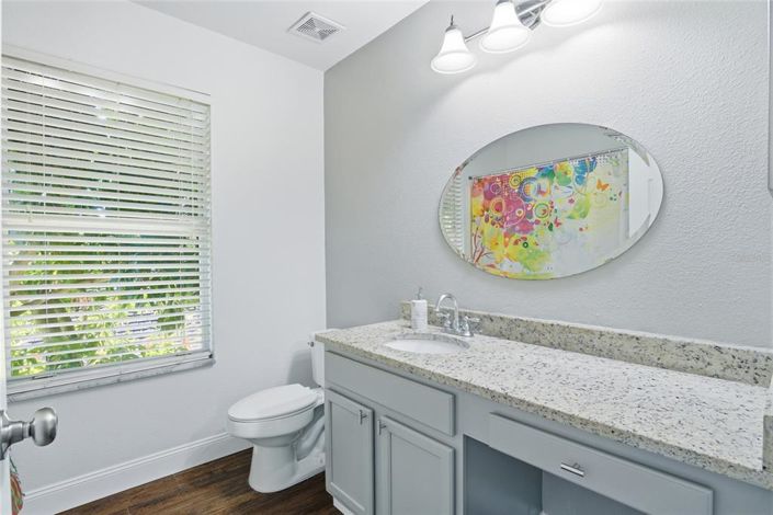 Image No.28-5 Bed Property for sale