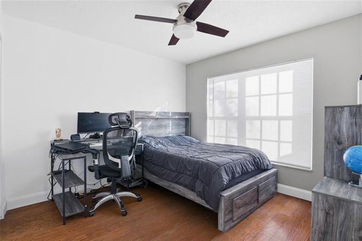 Image No.32-5 Bed Property for sale