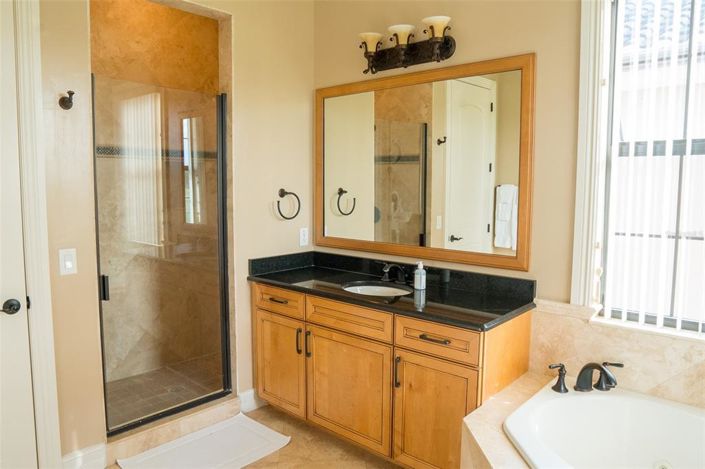 Image No.19-4 Bed Property for sale