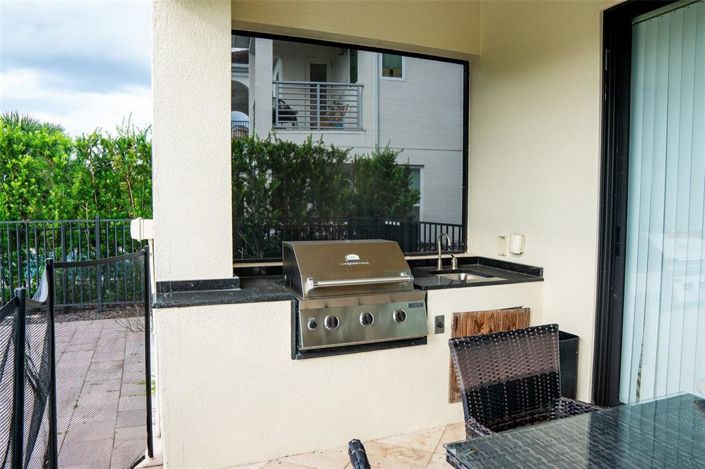 Image No.27-4 Bed Property for sale