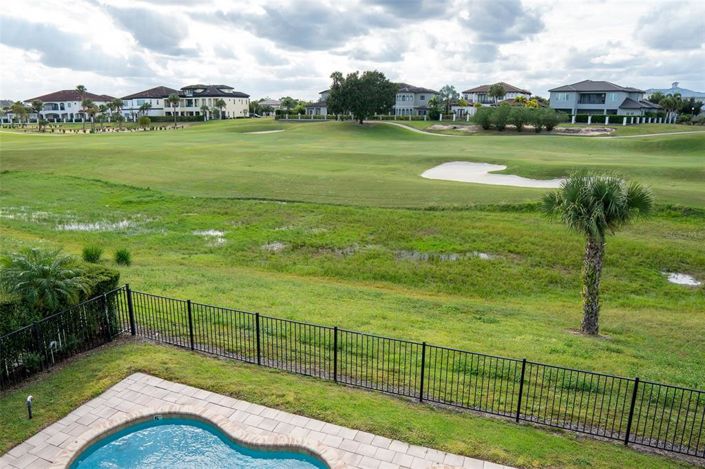 Image No.30-4 Bed Property for sale