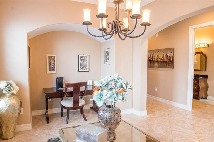 Image No.6-4 Bed Property for sale