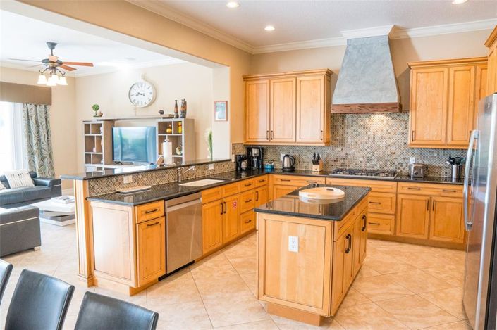 Image No.9-4 Bed Property for sale