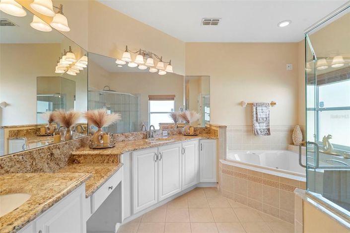 Image No.25-4 Bed Property for sale