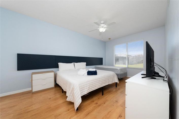 Image No.11-5 Bed Property for sale