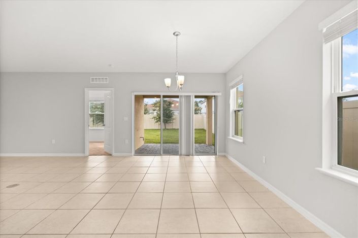 Image No.11-4 Bed Property for sale