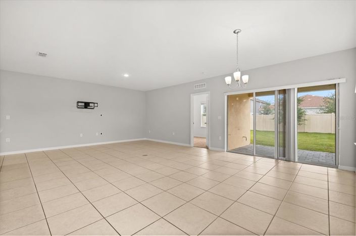 Image No.12-4 Bed Property for sale