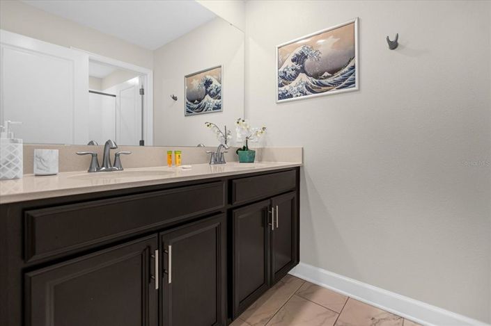 Image No.16-4 Bed Townhouse for sale