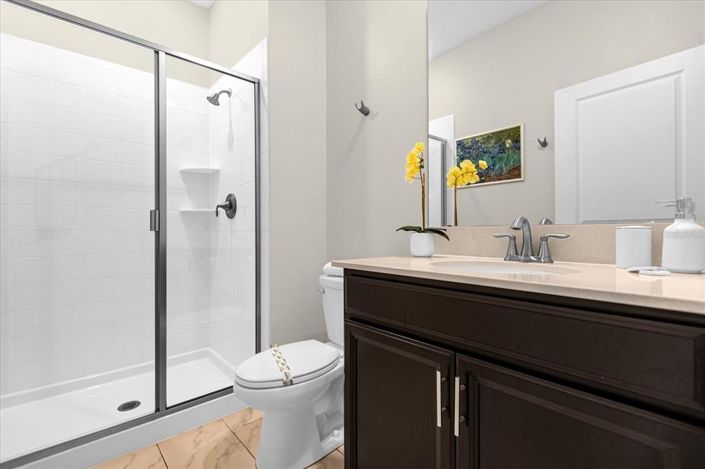 Image No.17-4 Bed Townhouse for sale