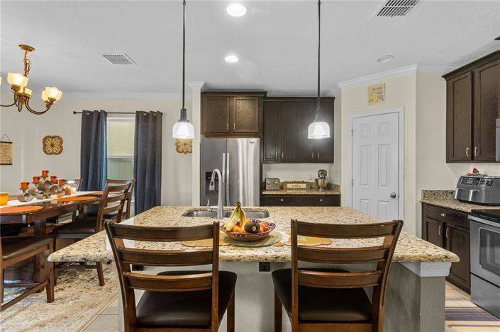 Image No.11-4 Bed Property for sale