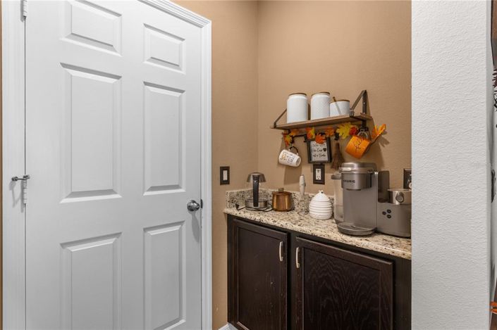 Image No.13-4 Bed Property for sale