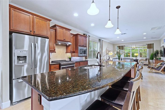 Image No.18-3 Bed Property for sale