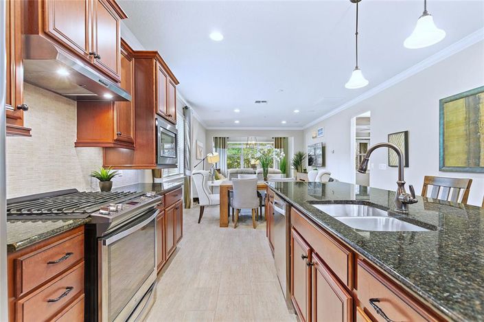 Image No.22-3 Bed Property for sale