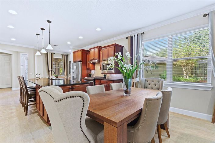 Image No.24-3 Bed Property for sale