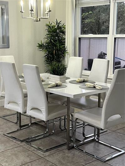 Image No.18-5 Bed Property for sale