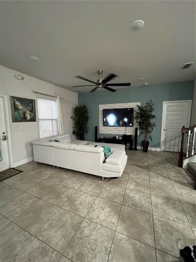 Image No.20-5 Bed Property for sale