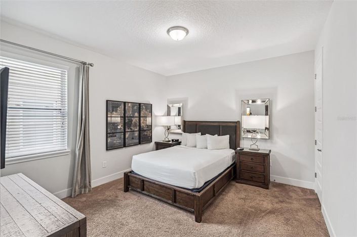 Image No.20-5 Bed Property for sale