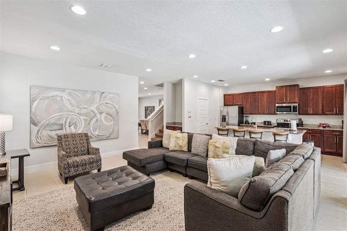 Image No.4-5 Bed Property for sale