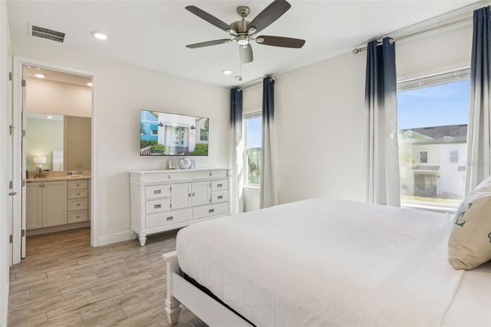 Image No.13-3 Bed Townhouse for sale