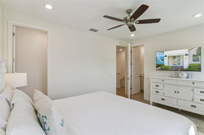 Image No.14-3 Bed Townhouse for sale