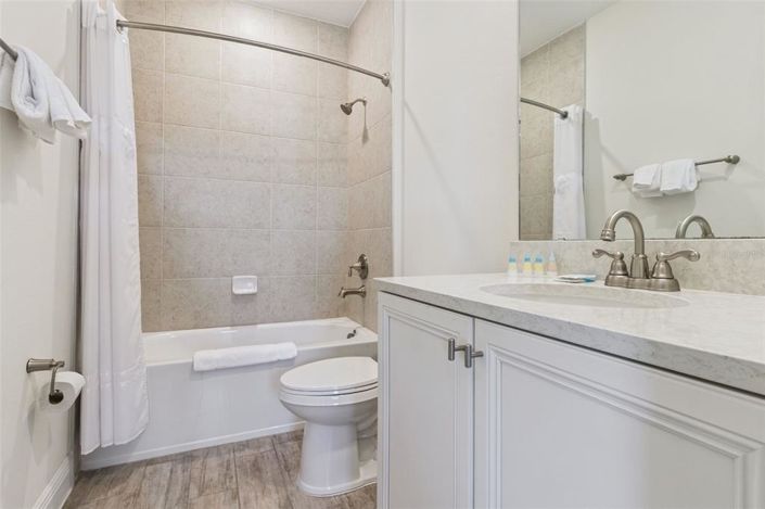 Image No.19-3 Bed Townhouse for sale