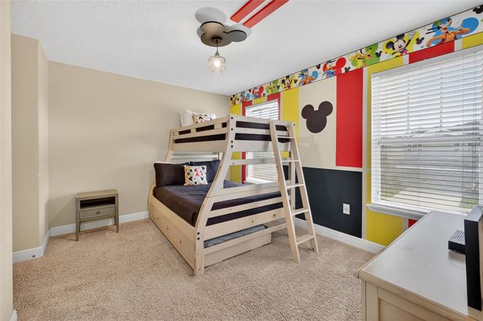 Image No.38-5 Bed Property for sale