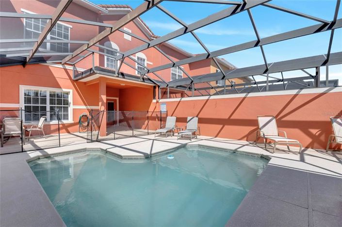 Image No.28-4 Bed Townhouse for sale